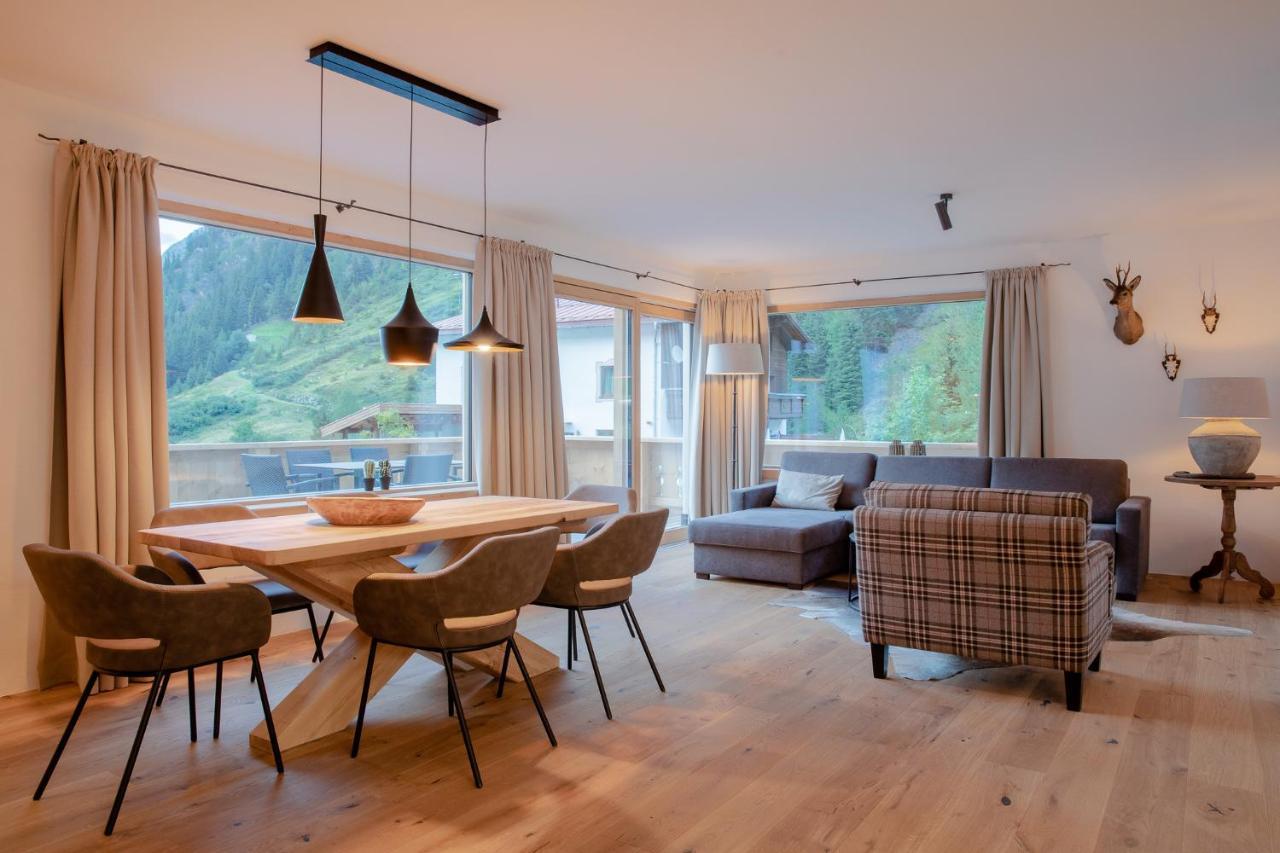 Das Chaletdorf - Pitztal Sankt Leonhard im Pitztal Bagian luar foto