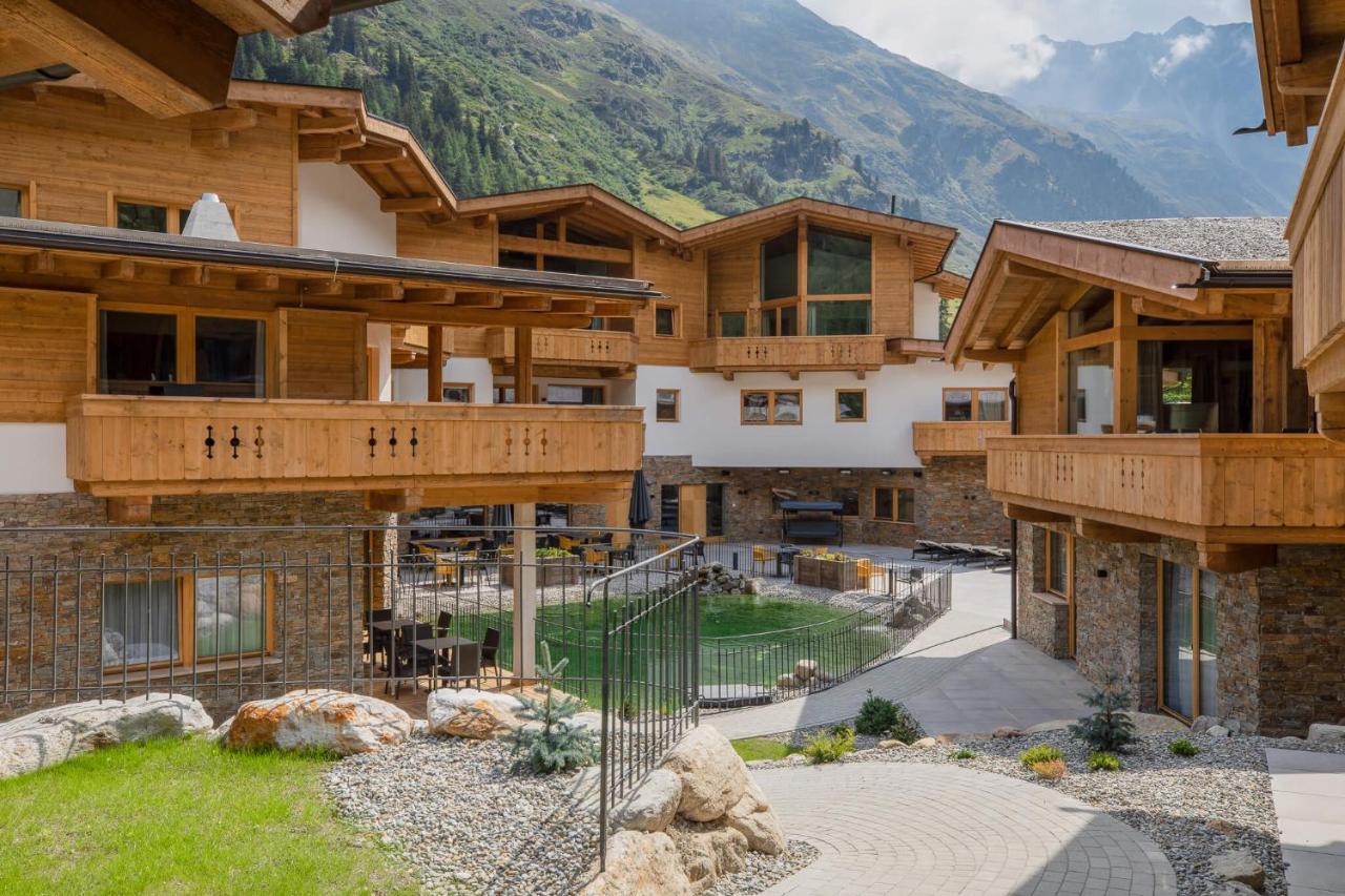 Das Chaletdorf - Pitztal Sankt Leonhard im Pitztal Bagian luar foto