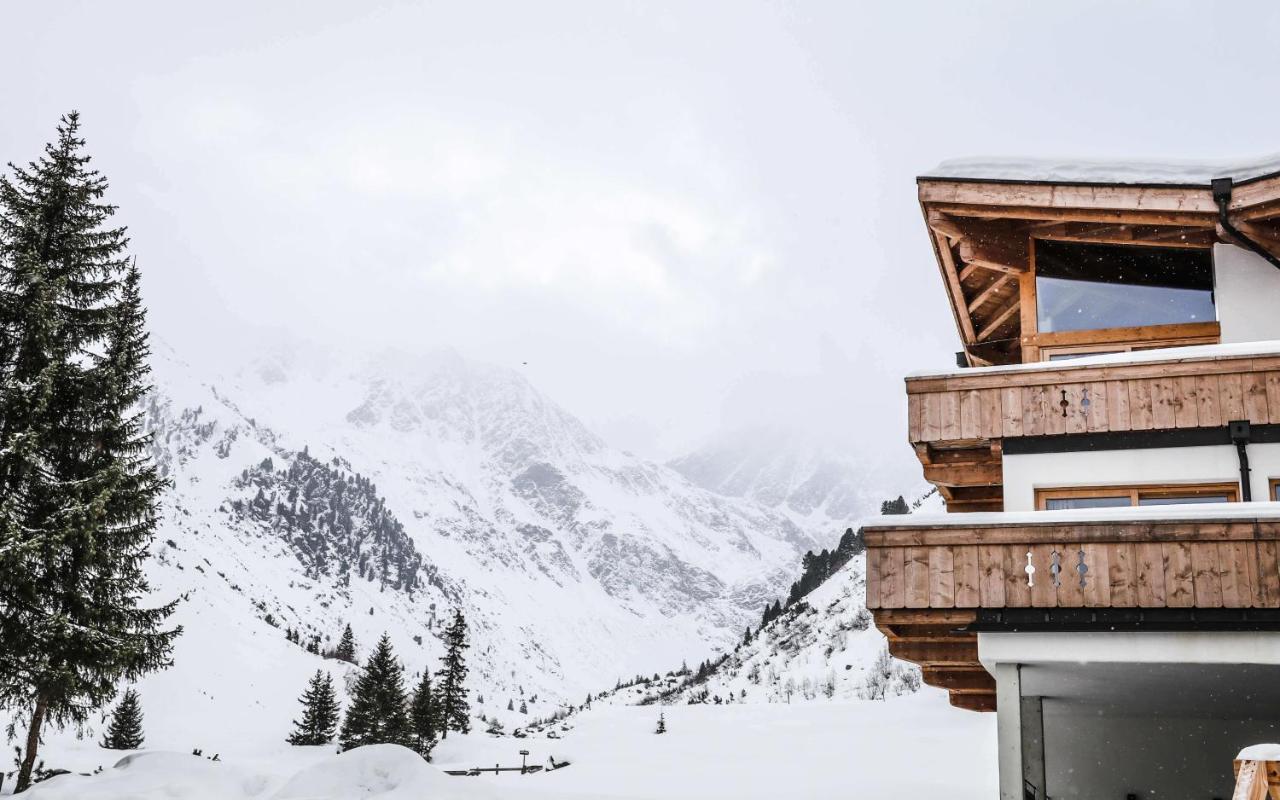 Das Chaletdorf - Pitztal Sankt Leonhard im Pitztal Bagian luar foto