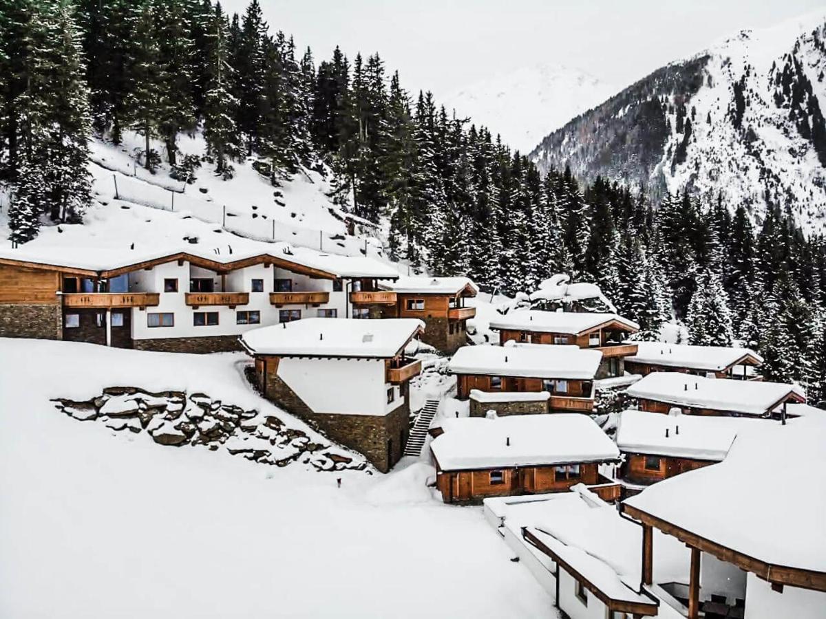 Das Chaletdorf - Pitztal Sankt Leonhard im Pitztal Bagian luar foto
